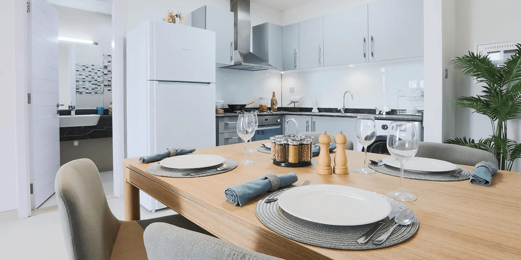 عزيزي كانديس أستر