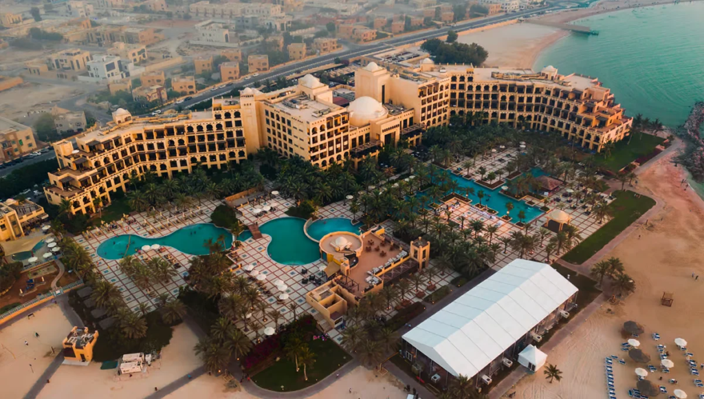 دليل شامل لاختيار العقار الفاخر المناسب في رأس الخيمة