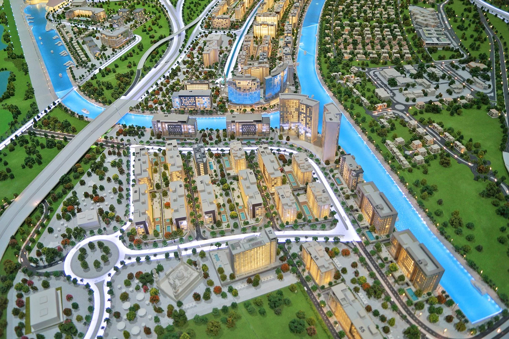 عزيزى ريفيرا 