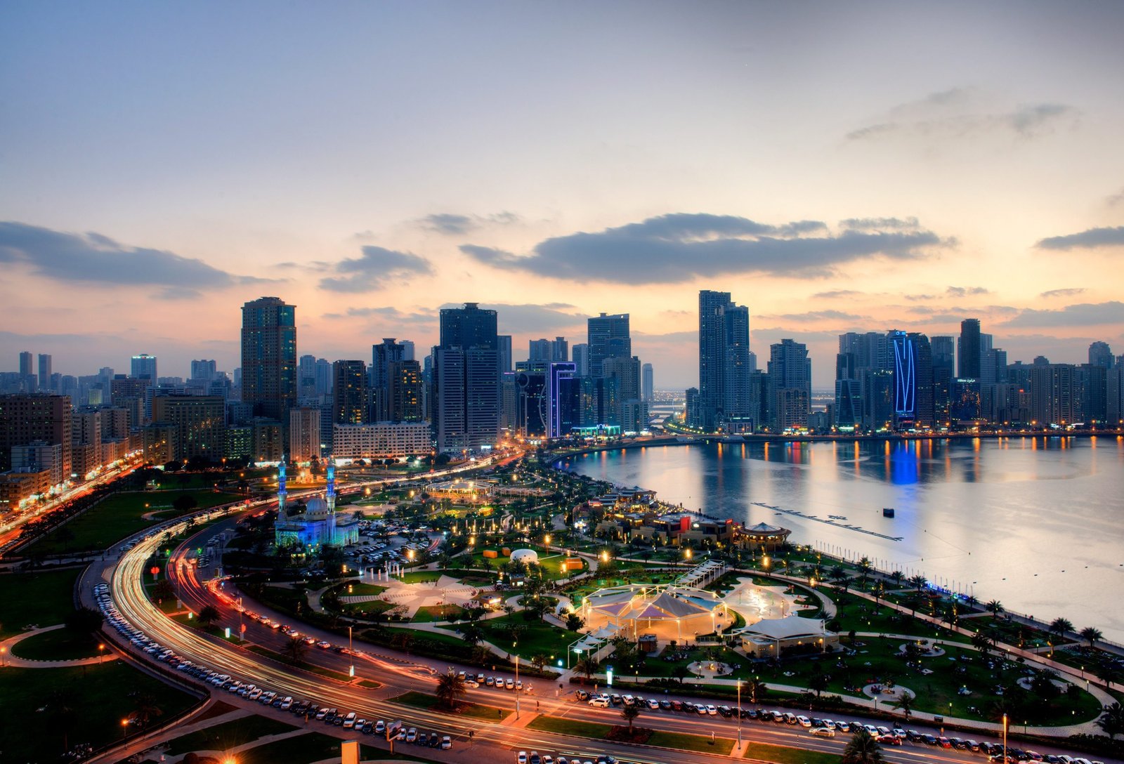 مشروع مدينة الواجهة المائية الشارقة