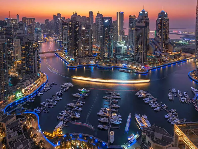 دبي و الشارقة أين تعيش لو معك 500 الف درهم ؟