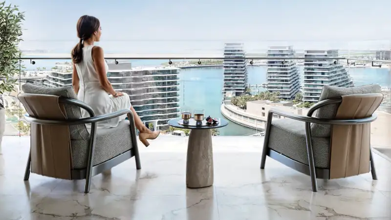 باب القصر إطلالة القناة 22 في شاطئ الراحة، أبوظبي