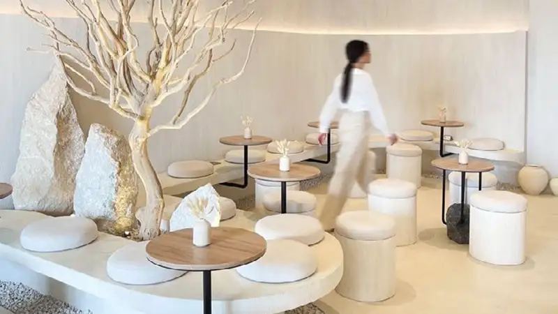 بيازا روما في داماك لاجونز دبي