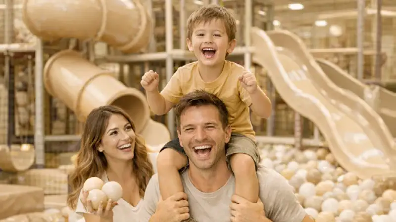 بيازا روما في داماك لاجونز دبي