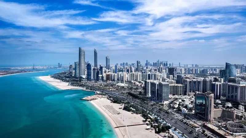 الاستثمار في دبي أم أبوظبي