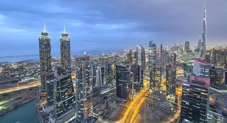 وسط دبي والخليج التجارى