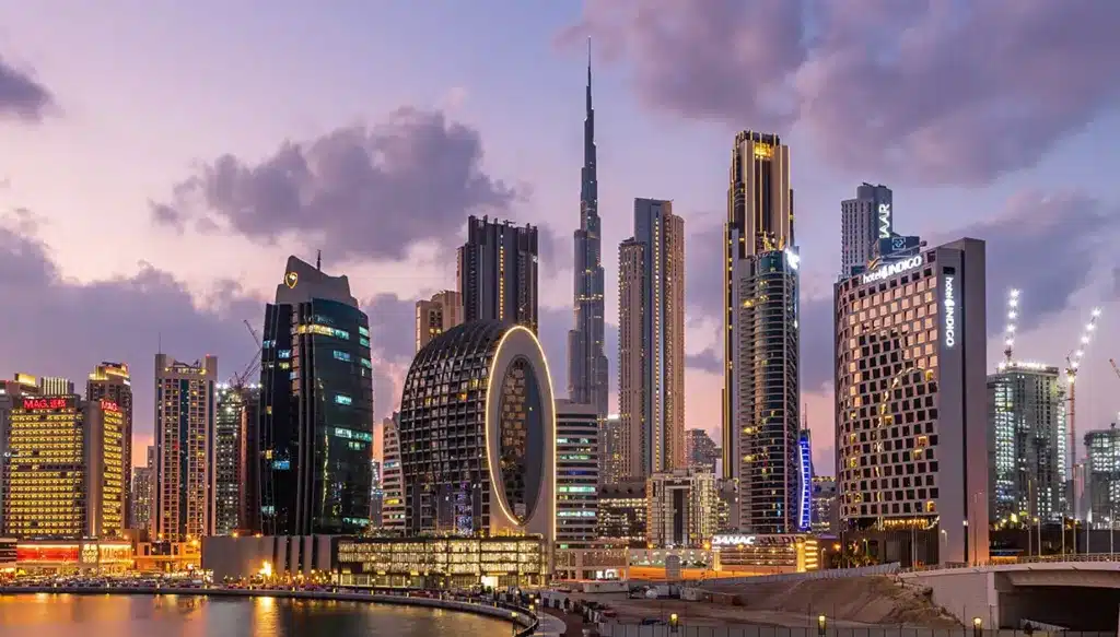 الاستثمار في دبي أم تركيا